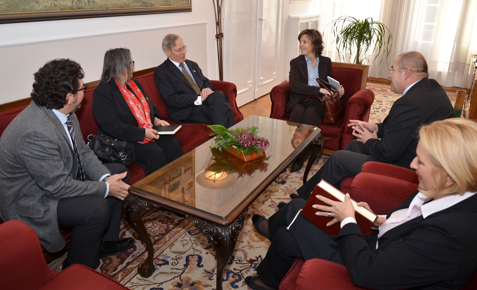 Sastanak predsednika Pastora i ambasadora SAD